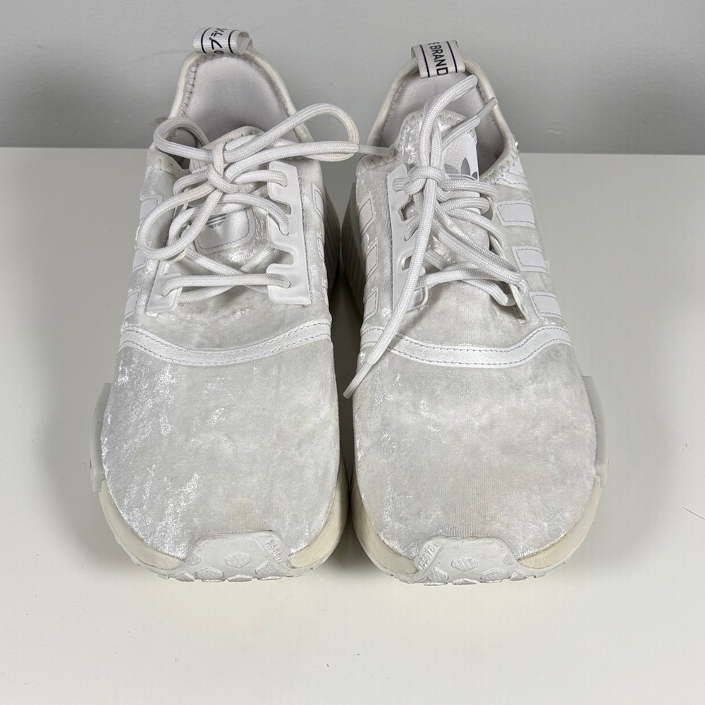 Adidas Women White Tennis Shoes  Size 7 NMD XR1 Limited Edition
